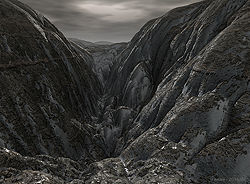 Fissure